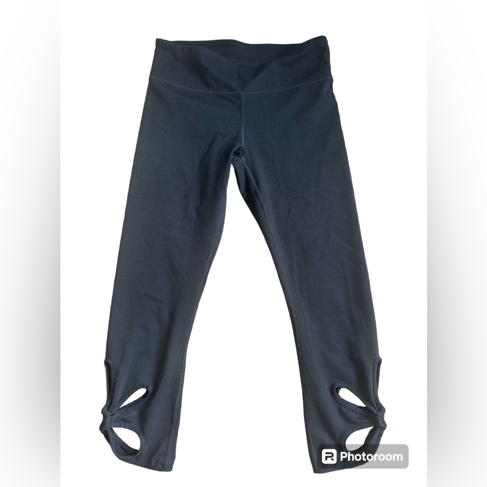 Fabletics black cropped leggings size XS